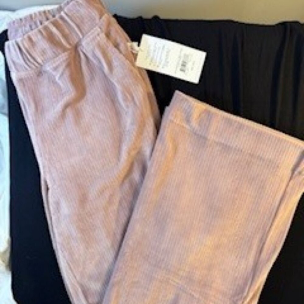 TAVI -  Mauve Ribbed Boot Cut lounge Pants - NWT